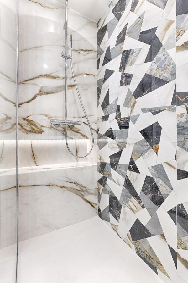 Unique Luxury Parisian Flat 2Br/6P -Champs Elysees 외부 사진