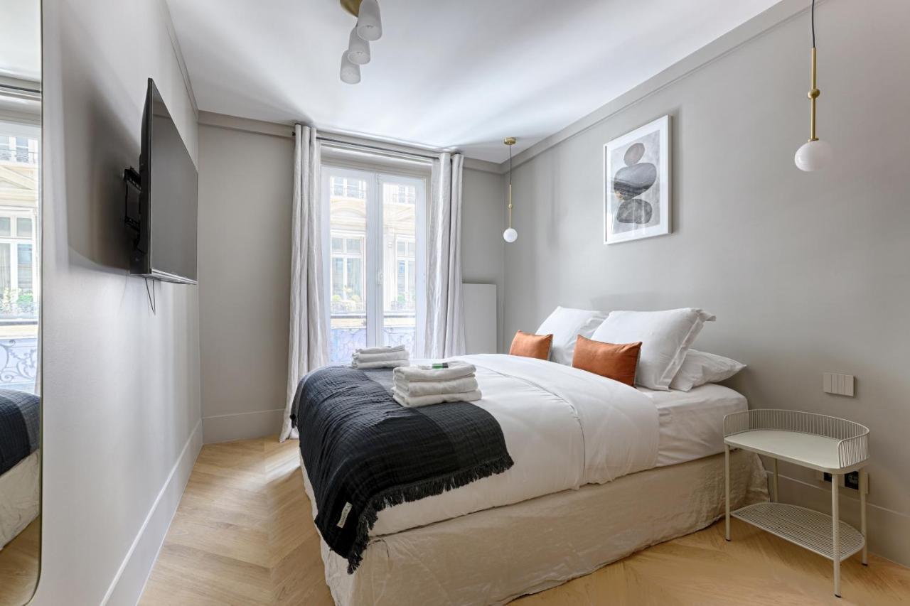 Unique Luxury Parisian Flat 2Br/6P -Champs Elysees 외부 사진